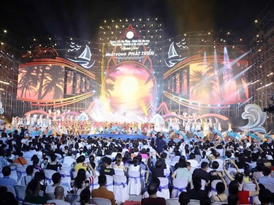  Khánh Hòa rộn ràng khúc ca biển cả 2025