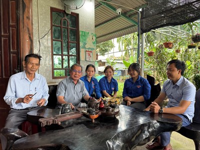  Một thời “tiếng hát át tiếng bom”