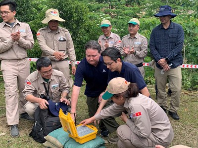  Hành trình nhân văn khắc phục hậu quả chiến tranh
