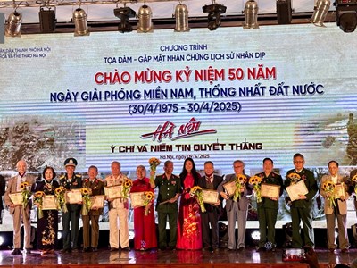 “Khúc cua” đẹp nhất của người lính xe tăng 390