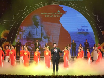  Nửa thế kỷ vang khúc khải hoàn