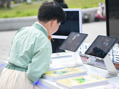 Khi AI biến đọc sách thành trải nghiệm thú vị