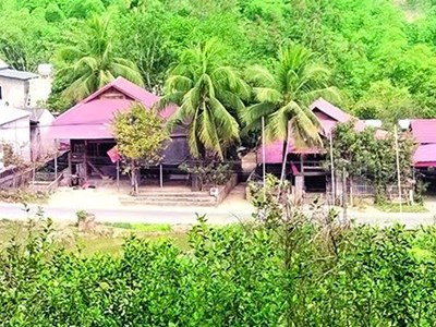 Từ bản nghèo biên viễn đến điểm sáng vượt khó