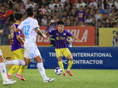 Nhóm cuối rực lửa đua trụ hạng