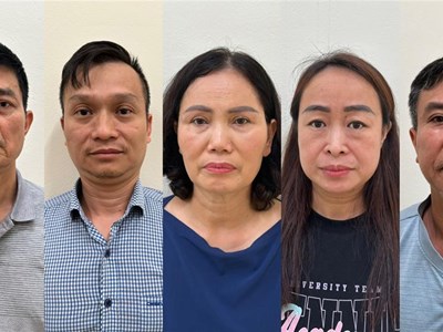 Người dân chỉ biết “ngậm đắng nuốt cay”