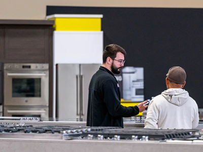 Tâm lý người tiêu dùng Mỹ tiếp tục suy yếu