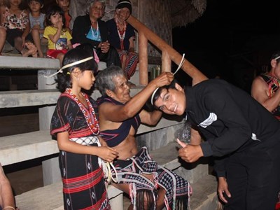  Làng Pơr’ning làm du lịch xanh bền vững