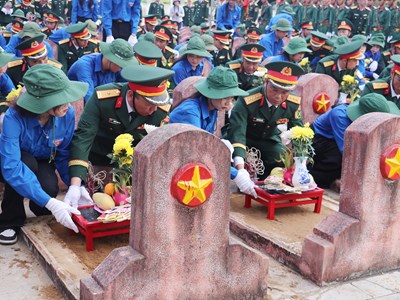  Trang trọng lễ truy điệu, an táng 76 liệt sĩ hy sinh tại Lào trở về đất mẹ