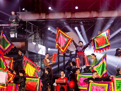  Từ sân khấu thần tượng đến chuỗi giá trị văn hóa kinh tế Việt Nam