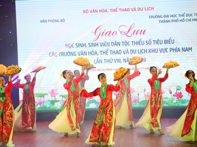  Hơn 200 HSSV dân tộc thiểu số tiêu biểu các trường VHTTDL giao lưu tại Cần Thơ