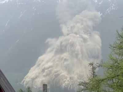 Ngôi làng Thụy Sĩ bị xóa sổ sau khi sông băng sụp đổ