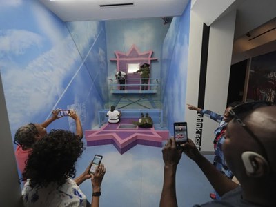 Làm mới bảo tàng để thu hút du khách