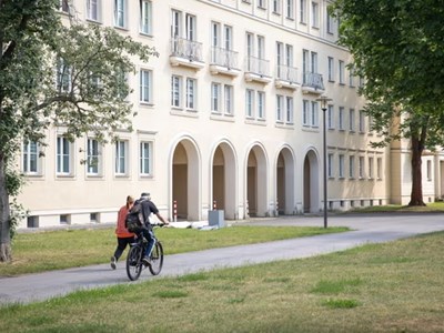 Thành phố Đức tặng nhà miễn phí 2 tuần, mở tiệc mời dân về sống thử