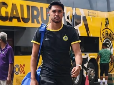 Nợ lương và giải thể CLB