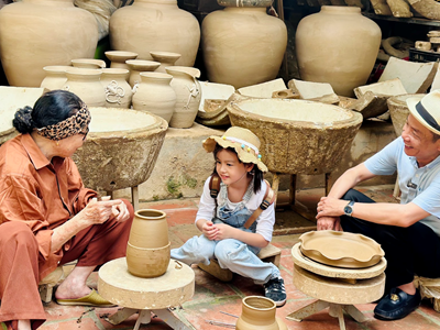  “Cha con vạn dặm” - Hành trình thấu hiểu giữa 2 thế hệ