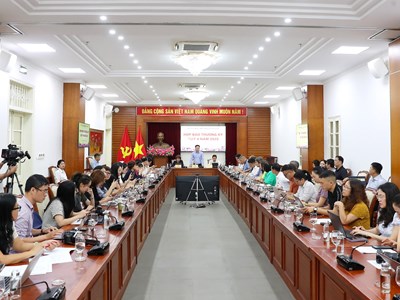 Nghệ sĩ vi phạm phải xử lý nghiêm, không có “vùng cấm, ngoại lệ”