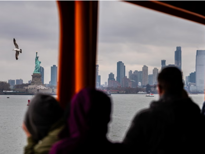 Mỹ có thể yêu cầu du khách đặt cọc tài chính lên đến 15.000 USD khi nhập cảnh