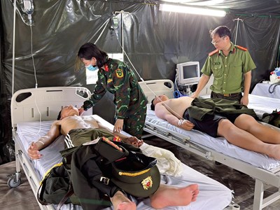 Căng mình bảo đảm sức khỏe cho cán bộ, chiến sĩ làm nhiệm vụ A80