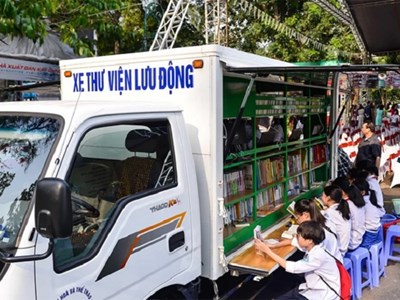  “Ươm mầm” văn hóa đọc từ mô hình thư viện lưu động