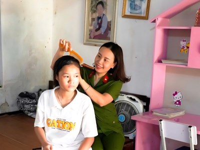  Những “người mẹ sắc phục” nuôi dưỡng ước mơ trẻ mồ côi