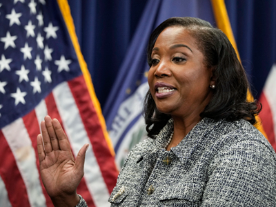 Thống đốc Fed tuyên bố không từ chức trước sức ép từ ông Trump