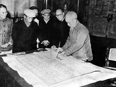  “Địa chỉ đỏ” truyền lửa lòng yêu nước