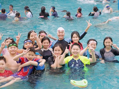  “Tiểu tiên cá” và hành trình truyền cảm hứng bơi lội