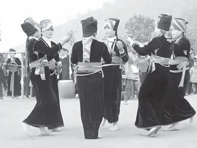 Điệu Tơm - bản giao hưởng của núi rừng