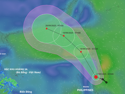 Áp thấp nhiệt đới gần Biển Đông khả năng mạnh lên thành bão