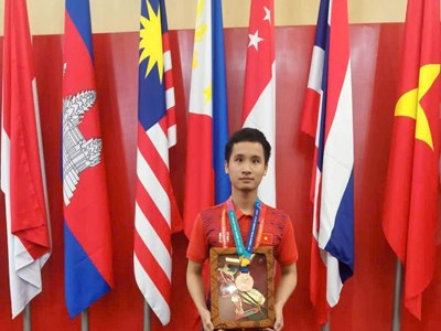 Vượt qua bóng tối nhờ yêu thương và sẻ chia