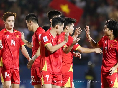 Làn gió trẻ và “bài thi” hai lượt với Nepal