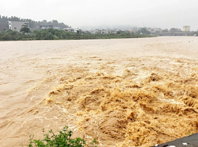 Ứng phó với mưa, lũ lớn do hoàn lưu bão số 11 Matmo