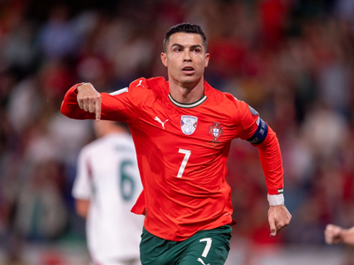 Ronaldo lập kỷ lục ghi bàn ở vòng loại World Cup 2026