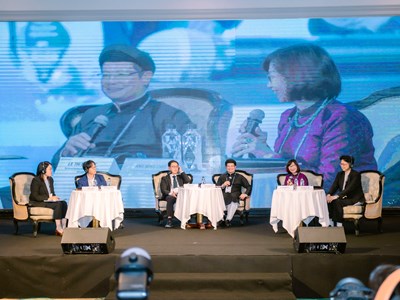 Người dân được chia sẻ giá trị và chủ thể của quá trình bảo tồn