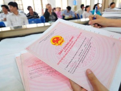 Người dân bức xúc vì phải photo sổ đỏ, kê khai nộp cho phường