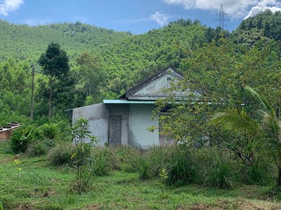  Người dân Phú Gia mong sớm di dời khỏi vùng sạt lở