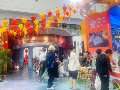 Dấu ấn làng nghề Việt trong không gian Hội chợ mùa Thu 2025