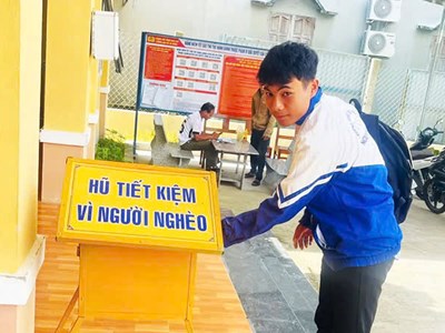  “Hũ tiết kiệm vì người nghèo” ở xã Ia Rsai