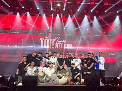  Nghệ sĩ đồng lòng hướng về miền Trung ruột thịt