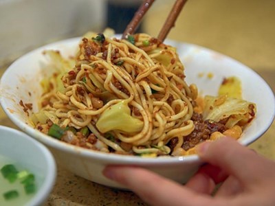 Hương vị đường phố của mì cay Trùng Khánh chinh phục thế giới