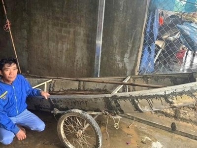 Những “người hùng” cứu người trong lũ dữ ở Đắk Lắk