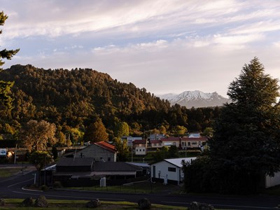 Cuộc vật lộn sinh tồn của các thị trấn nông thôn New Zealand