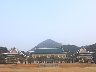 Sau 7 tháng nhậm chức, Tổng thống Lee Jae Myung bắt đầu làm việc tại Nhà Xanh