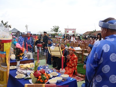  Lễ hội xuống đồng đầu Xuân mới tại Hội An Đông