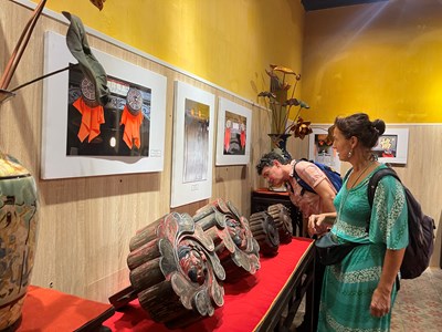  Chuyện ít biết về những chiếc “chốt cửa”