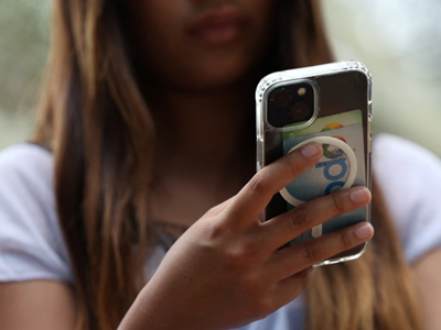 Sau 1 tháng Australia “đóng cửa” mạng xã hội với trẻ em