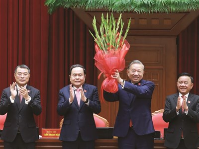 Với Đảng, mùa Xuân