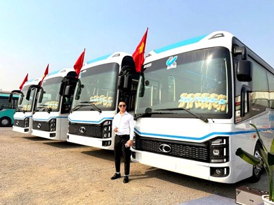  Giá xăng dầu “nhảy múa”, doanh nghiệp du lịch đứng ngồi không yên