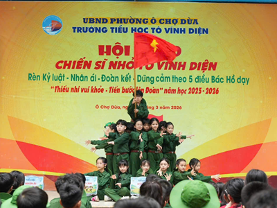 Một ngày làm “chiến sĩ nhỏ”