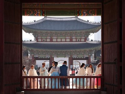 Cung điện hoàng gia Seoul mở loạt trải nghiệm di sản dành cho du khách quốc tế